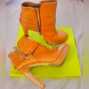 Gianni Bini Booties